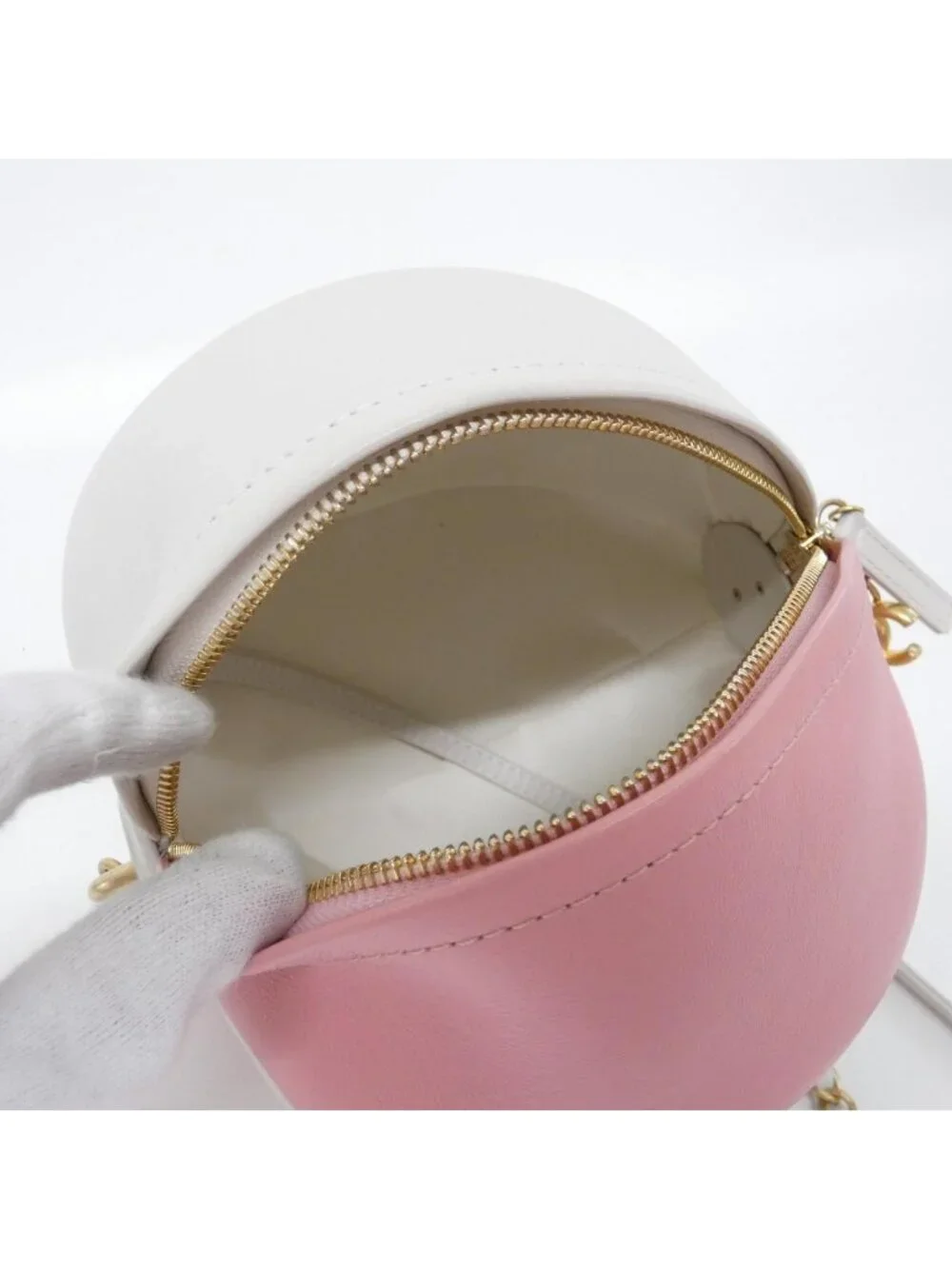 Chanel Shoulder Bag Pink
